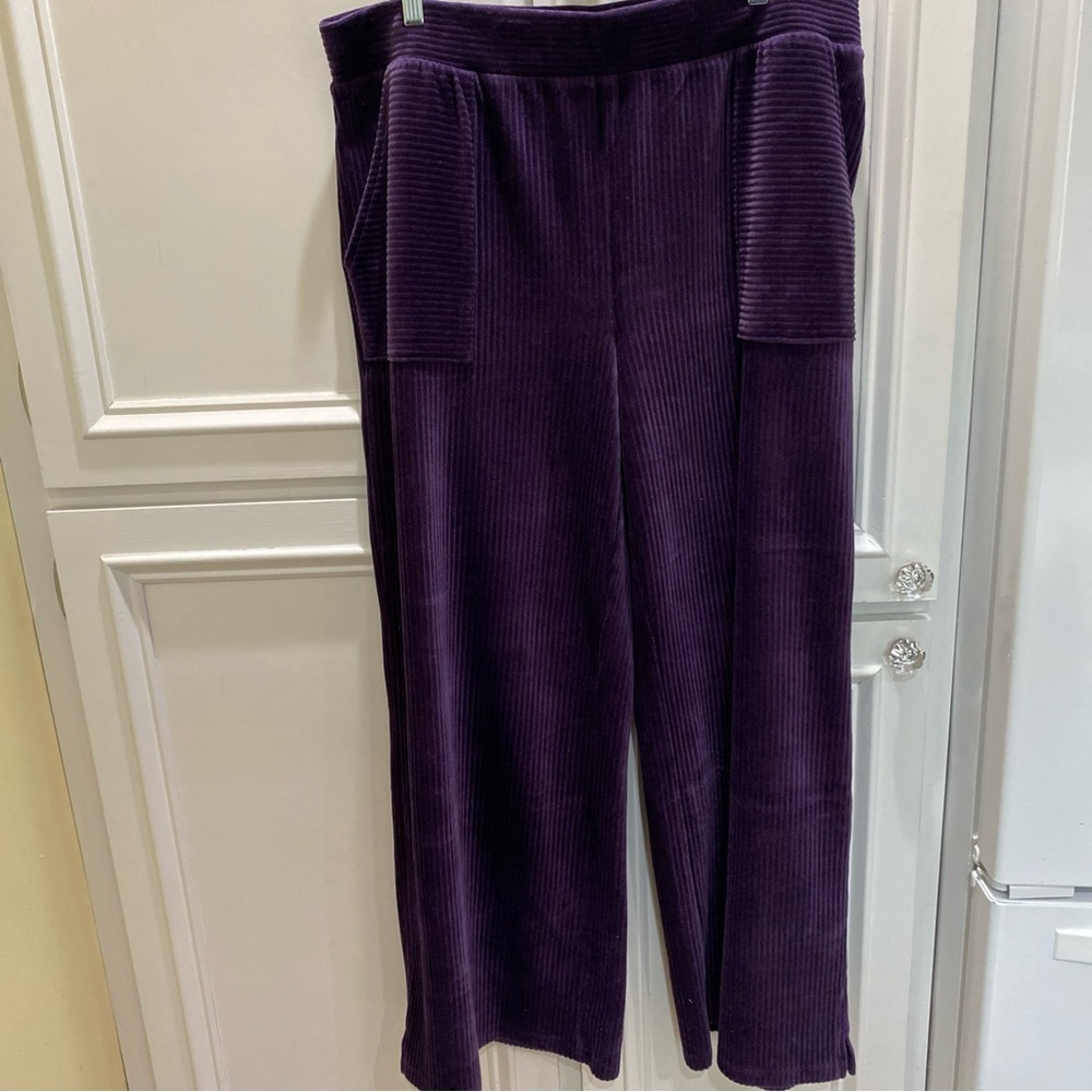 Set of 2 -Talbots Ribbed Knit Wide Leg Pull-On Joggers in Cream & Deep Purple - Picture 6 of 15